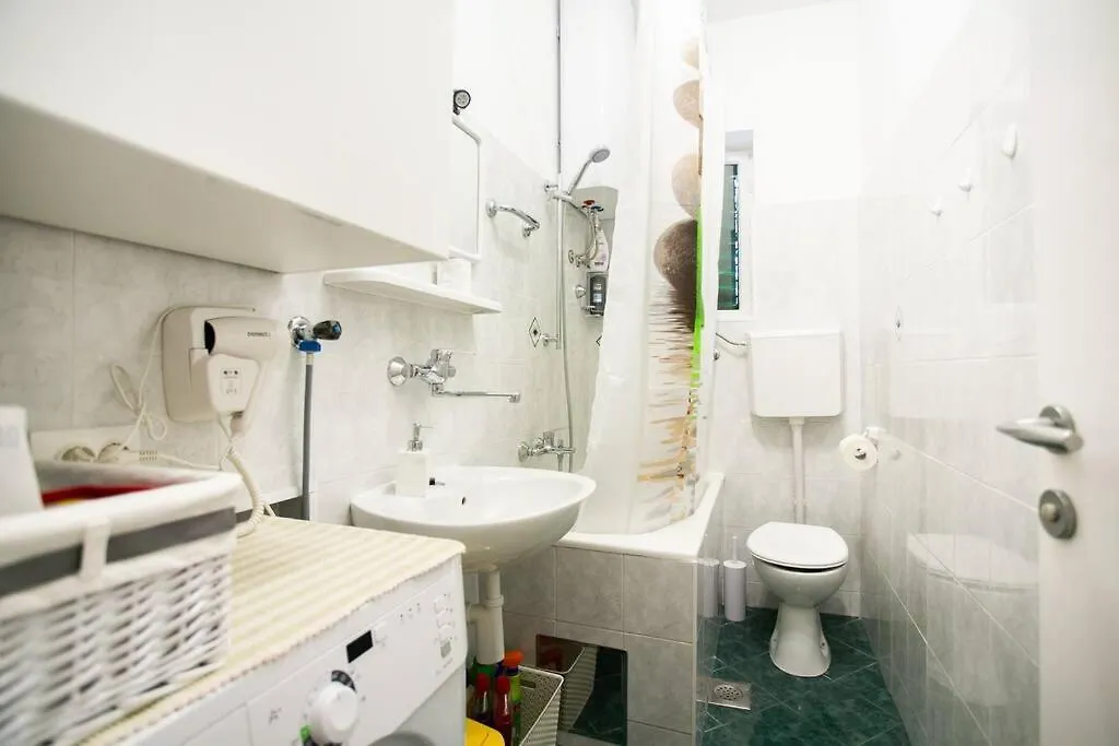 Apartment David, 2Mins From Town Centre 0*, Split Croatia